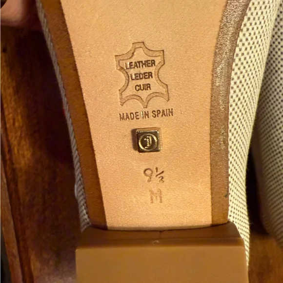 NWOT Jon Josef Tan Flat Loafers w/ multicolor Grommets Size 9.5 MSRP $225 - Picture 11 of 13